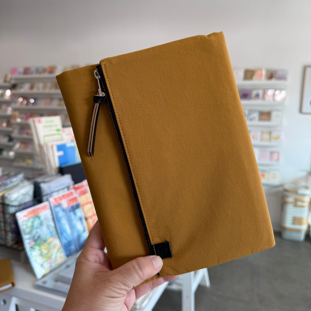 2026 Hobonichi Techo Cousin Planner Book & Cover English A5 - Tragen: Mustard