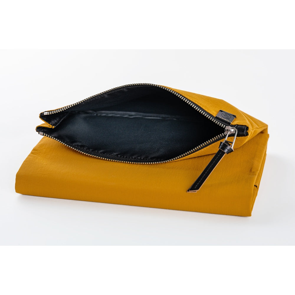 2026 Hobonichi Techo Cousin Planner Book & Cover English A5 - Tragen: Mustard