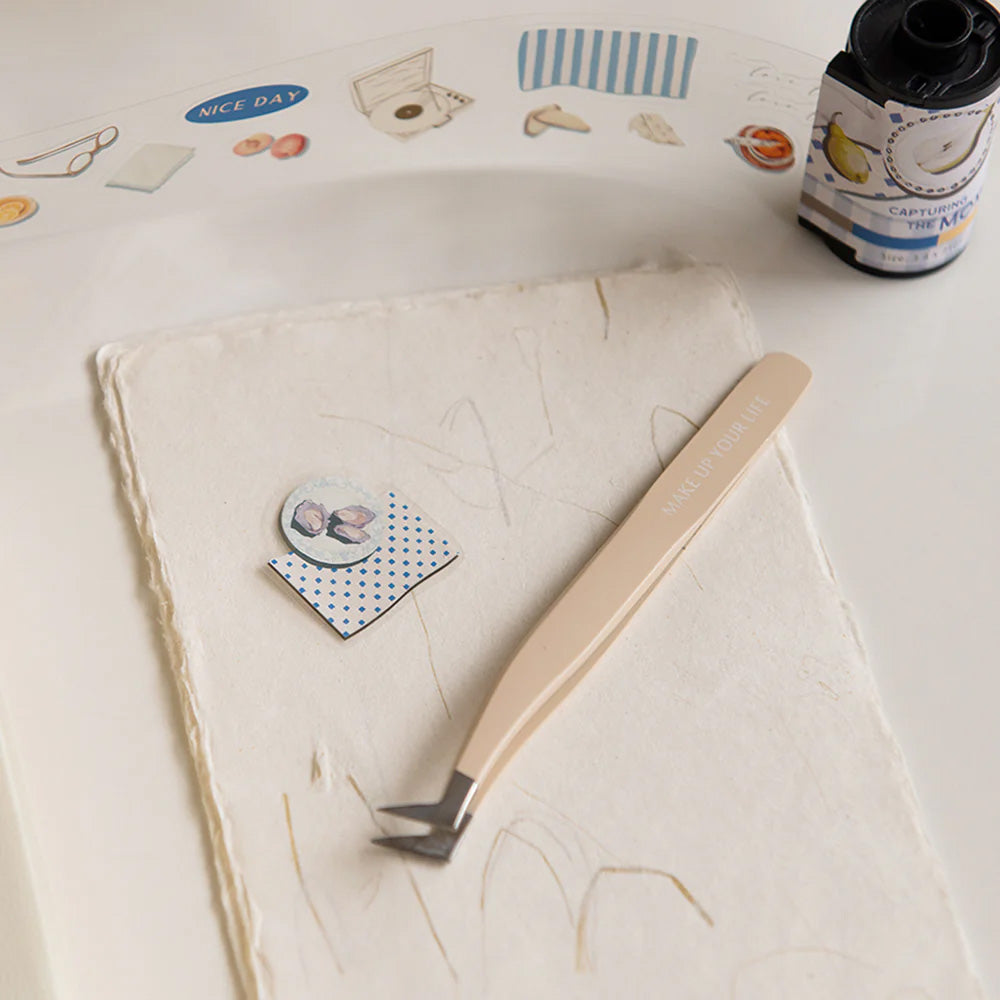 MU Lifestyle Multifunctional Sticker Tweezers - M.Lovewell