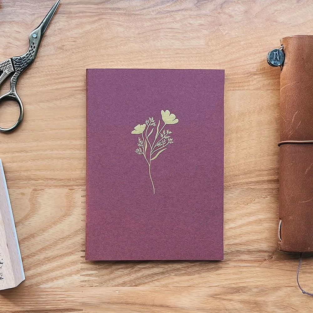 Sarica Studio Passport Traveler's Notebook - Floral - M.Lovewell