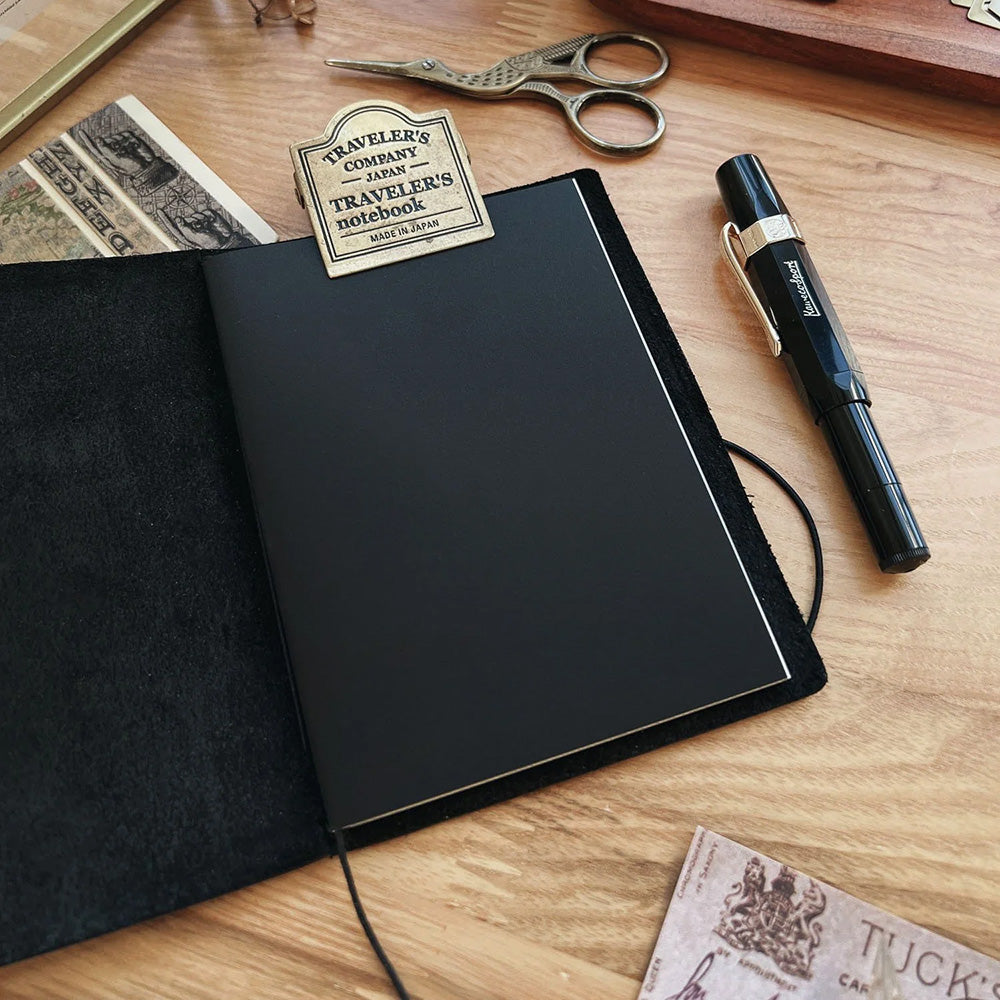 Sarica Studio Passport Traveler's Notebook - Black - M.Lovewell