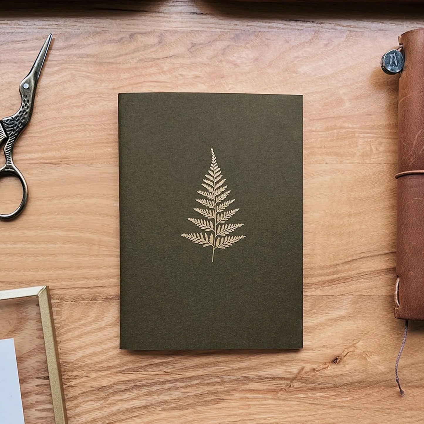 Sarica Studio Passport Traveler's Notebook - Fern - M.Lovewell