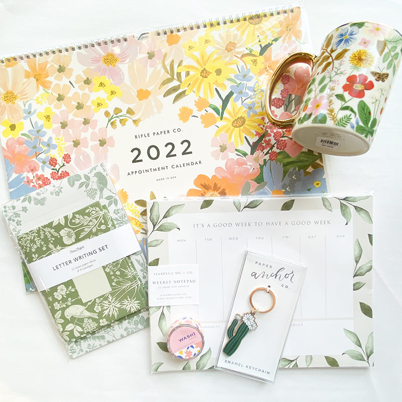 SURPRISE BOX: I want ALL the things! - M.Lovewell